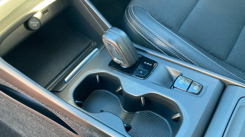 Volvo Xc40 2.0 T4 Momentum 5dr AWD Geartronic Petrol Estate